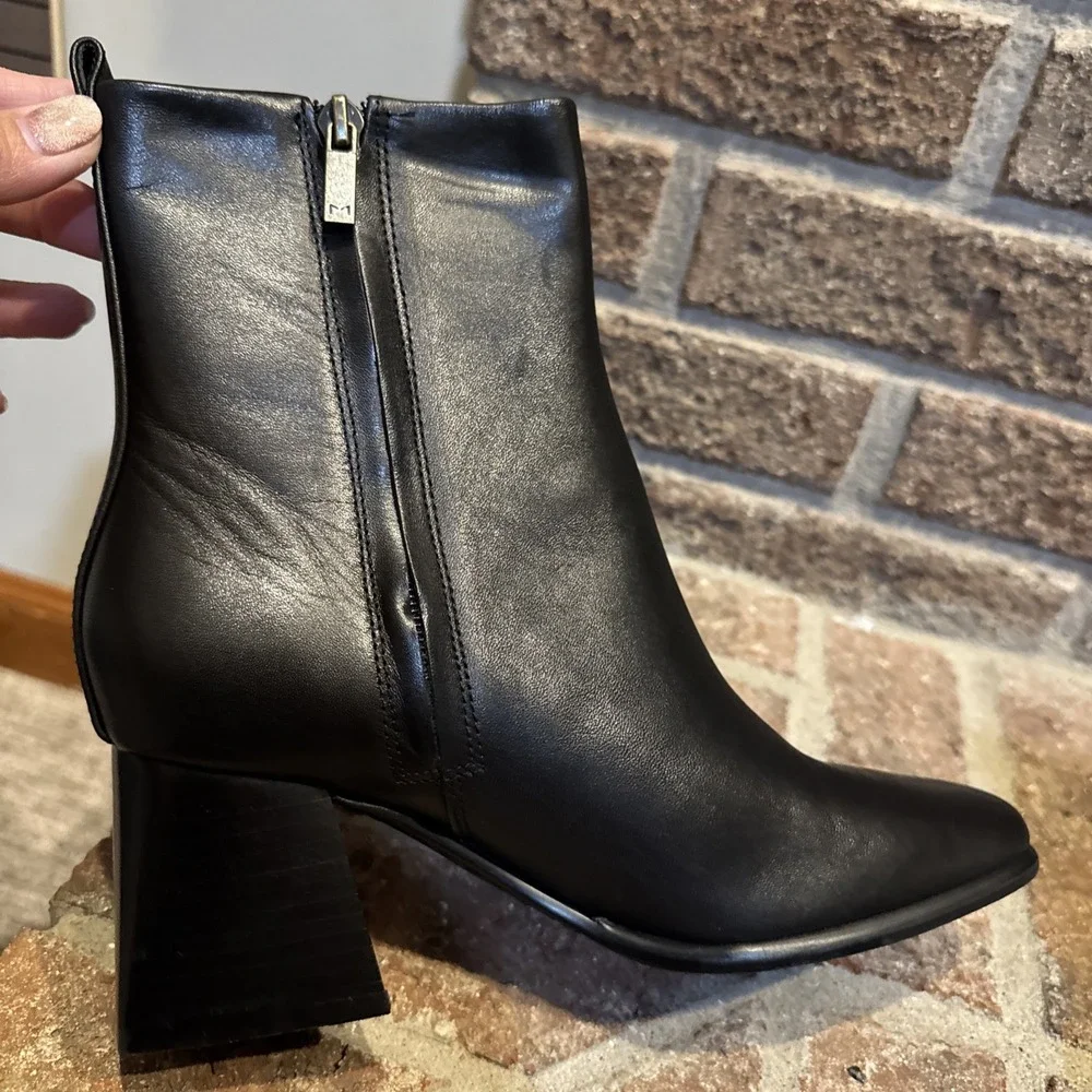 Marc Fisher LTD Floria Womens Boots Sz 6.5 Black Leather Side Zip Block Heel